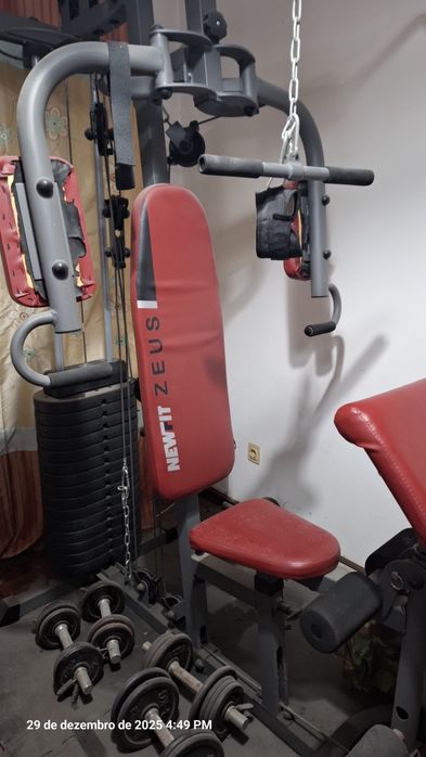 Estação de musculação multifunções Newfit Zeus