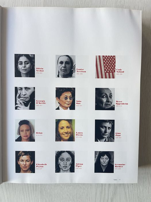 Livro sobre várias mulheres artistas