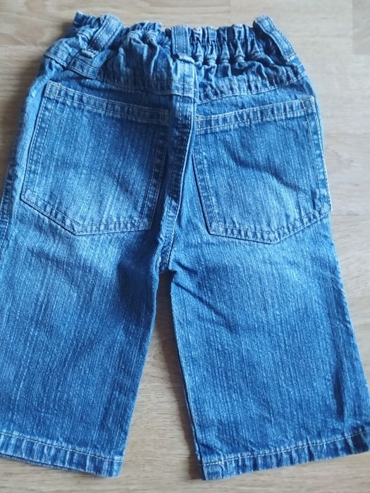 Spodnie jeansowe dla niemowlaka w rozm.  62