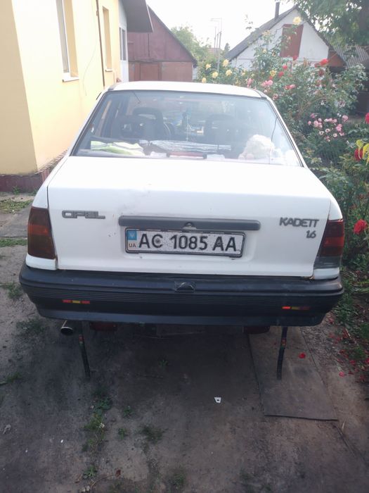 Opel Kadett 1986 Торг