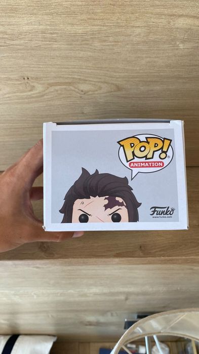 Funko Pop! Demon Slayer: Tanjiro Kamado (Hinokami Kagura Dance) Glow Chase