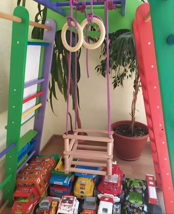 Дитяча розвиваюча стінка