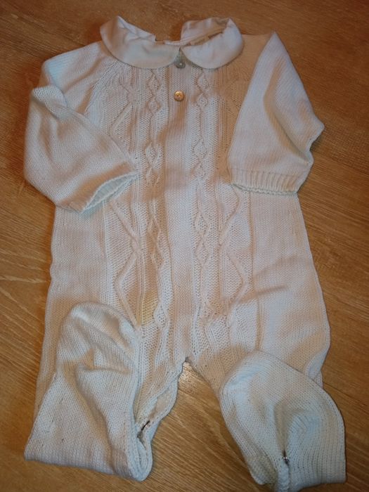 Roupinhas bebé menina 6 meses -1€