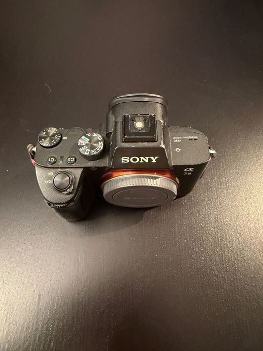 Sony Alpha a7 III com 60.151 disparos