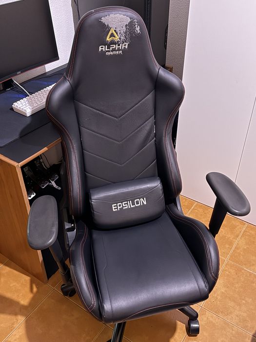 Vendo cadeira gamer Alpha Gamer Zeta usada