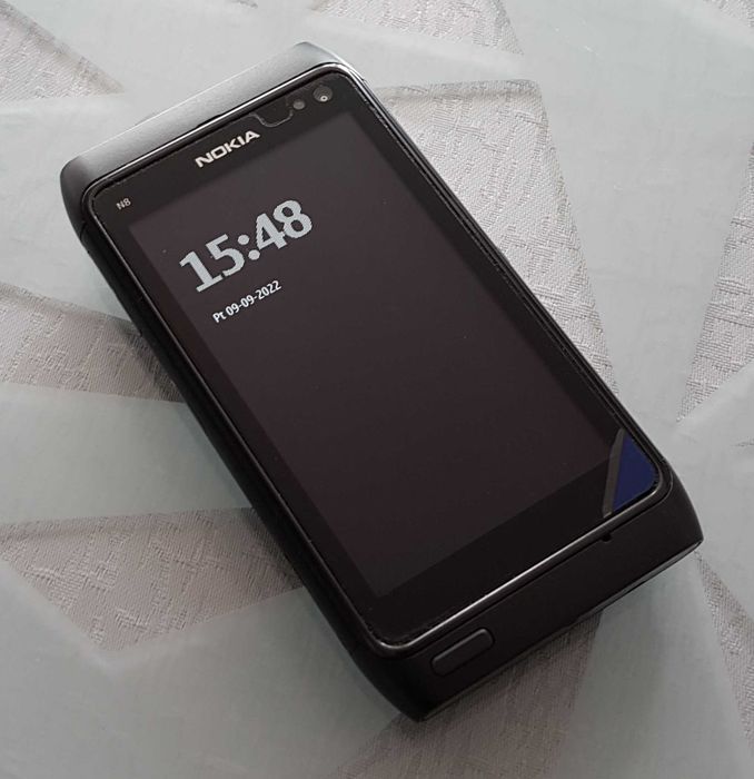 NOKIA N8 * full komplet * oryginalne folie * stan IDEALNY