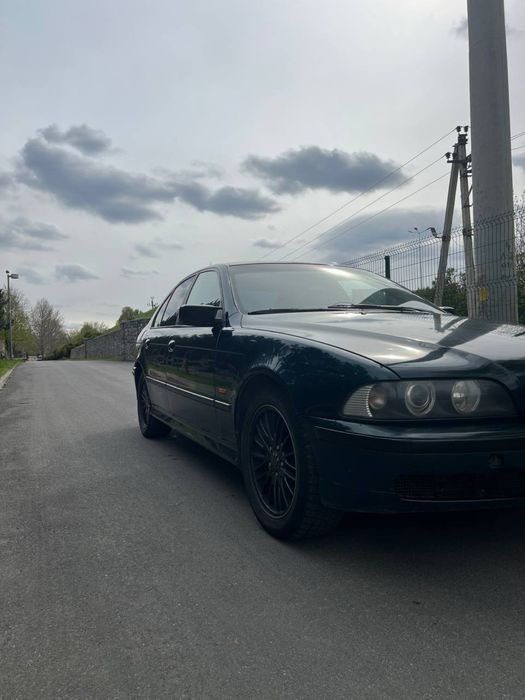 Продам БМВ Е39