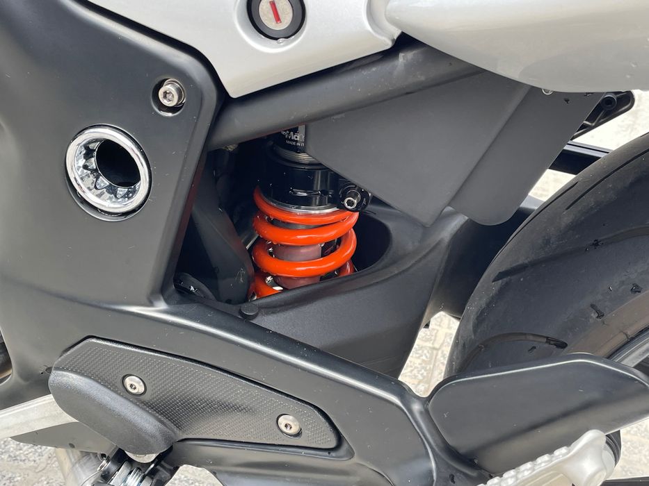 Moto Guzzi 1200 Sport