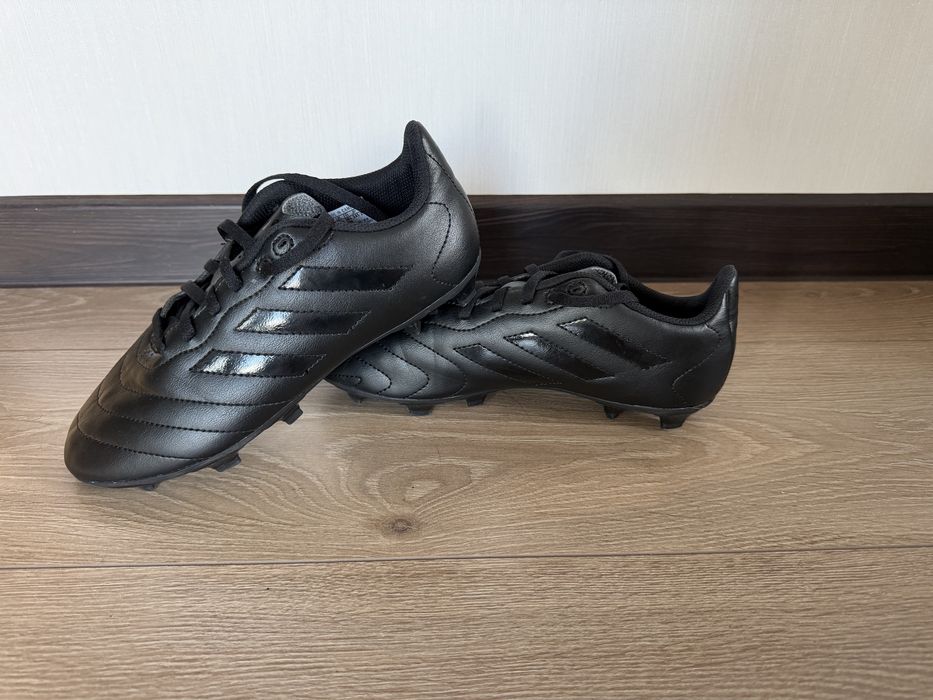 Бутси adidas 38.5 розмір