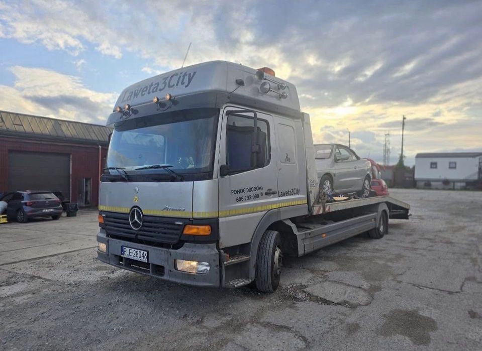 Auto-laweta Mercedes-Benz Atego 823 2002r