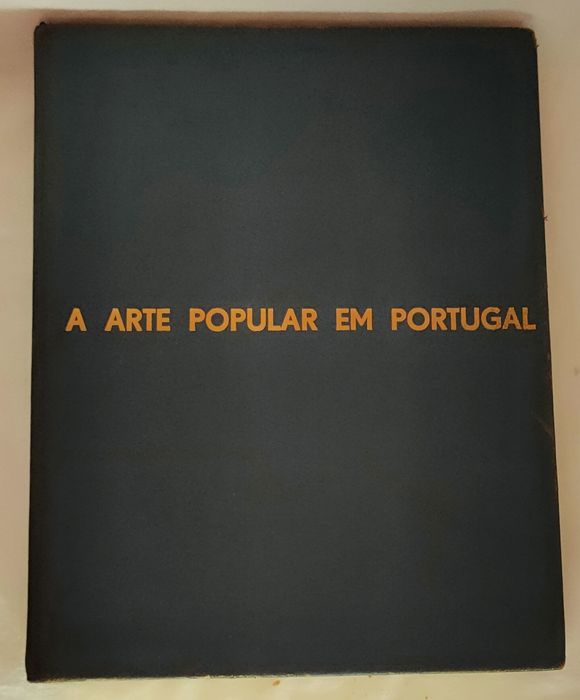 Livro "A Arte Popular em Portugal 1" Capa em Couro