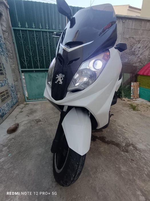 Pegeot satelis 125