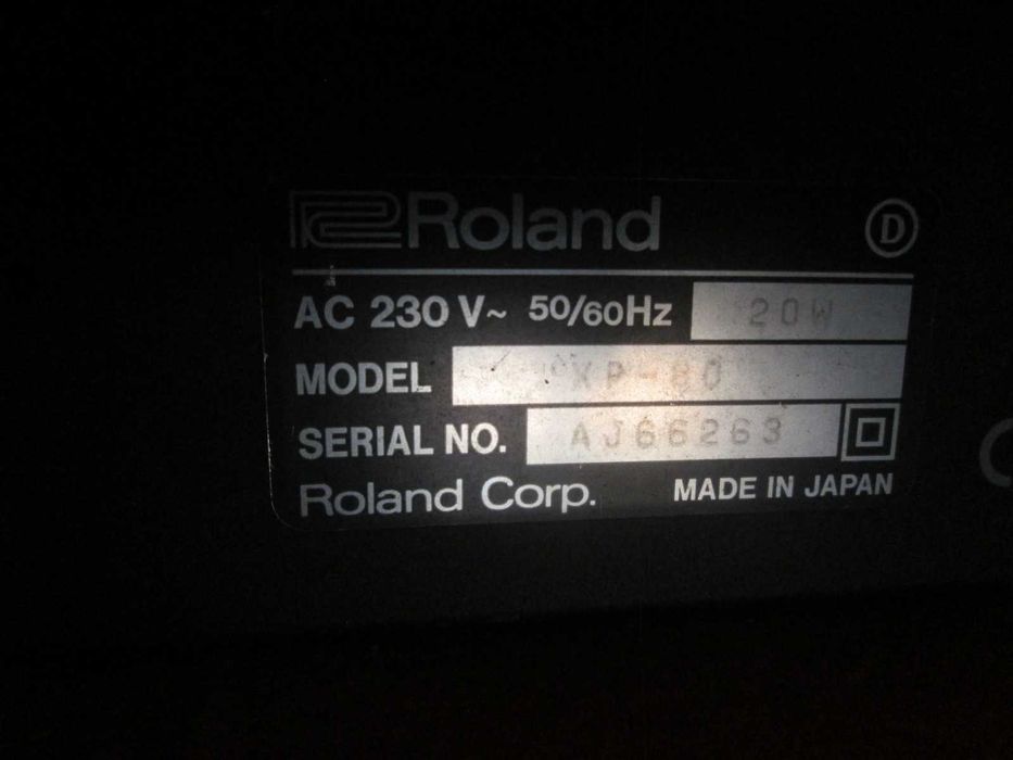 Exterior metálico de Roland XP80