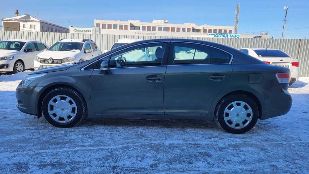 Авто Toyota Avensis 2009 2.0d