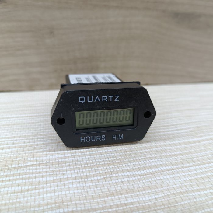 Счетчик моточасов цифровой 12 - 36 вольт с возможностью обновления