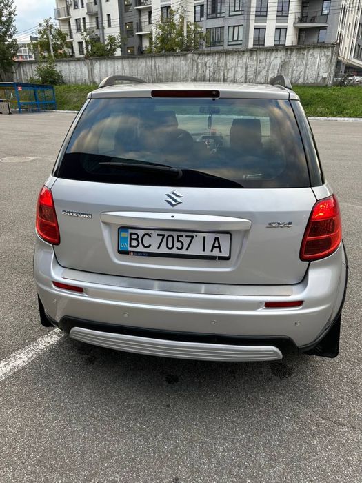 Продам авто Suzuki SX4