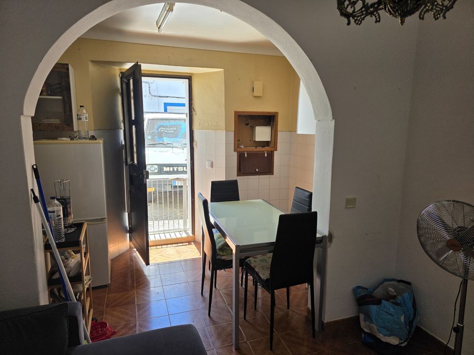Aluga-se T1 no centro de Vila Viçosa