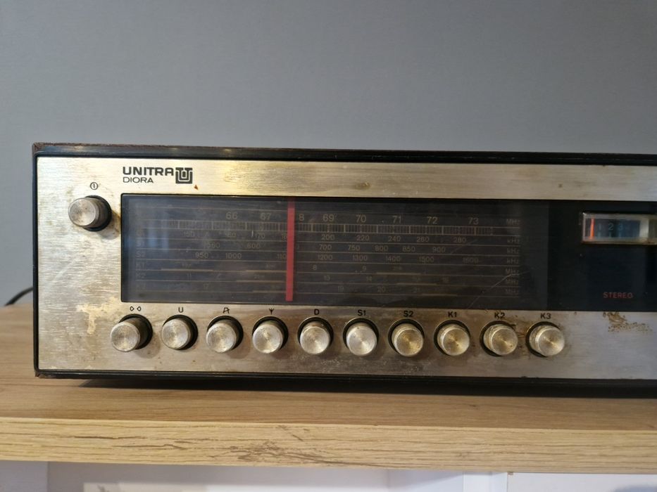 tuner radiowy Unitra DIORA Kleopatra 2A – model TSH-402A.