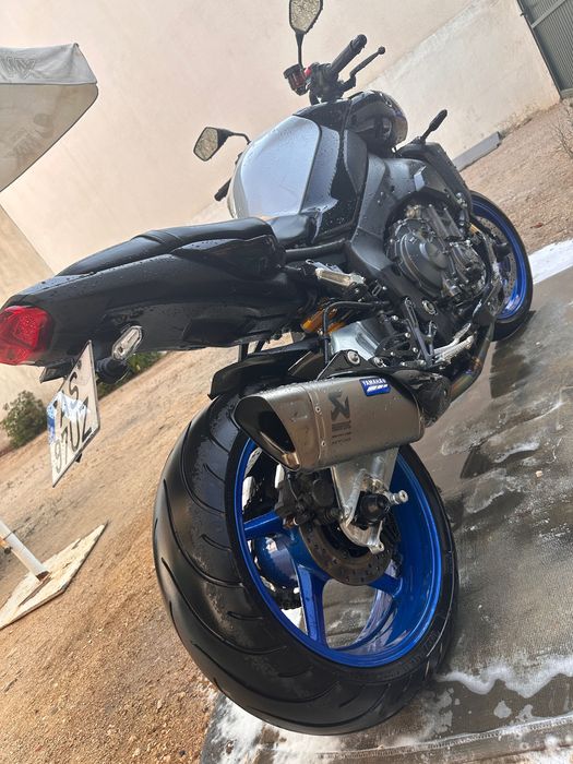 Yamaha mt10sp akarpovic!