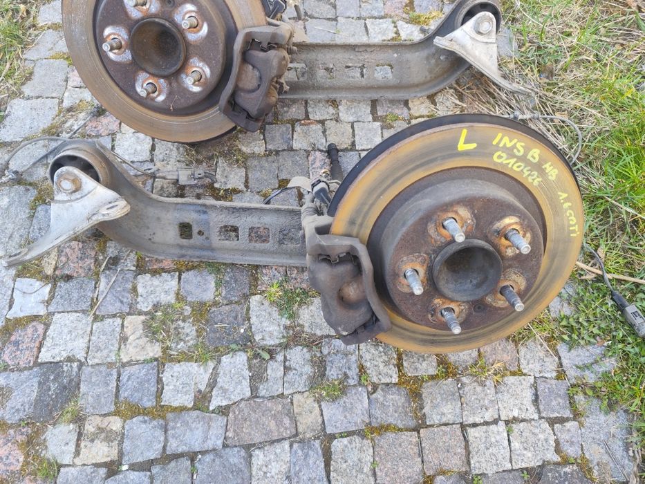 Piasta zwrotnica noga  tył tylnia opel insignia b