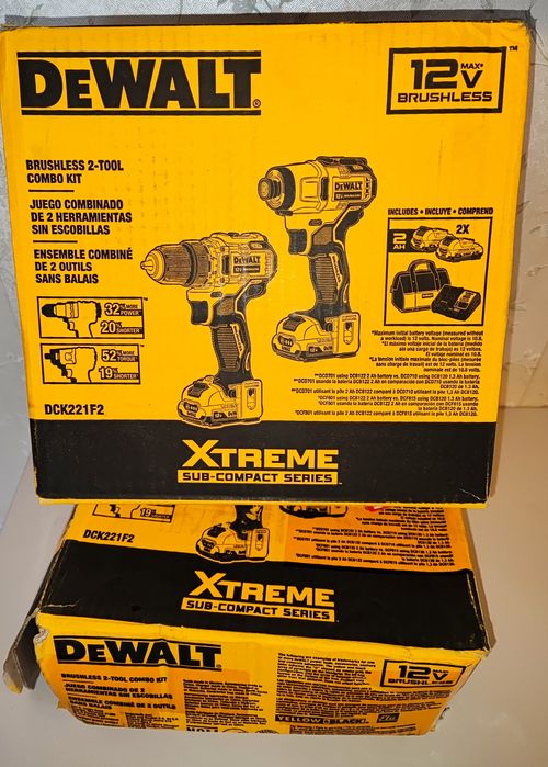 Оригінальний комплект DCK221F2 XTREME 12V MAX