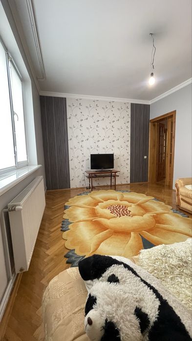 Продається просторий будинок