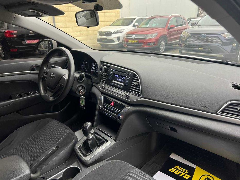 Hyundai Elantra 2016