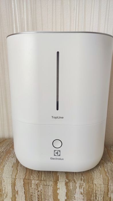 Зволожувач повітря ультразвуковий Electrolux EHU-5015D TopLine