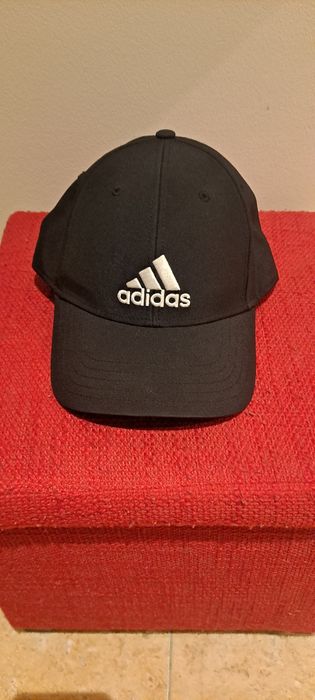 Boné  adiadas  preto