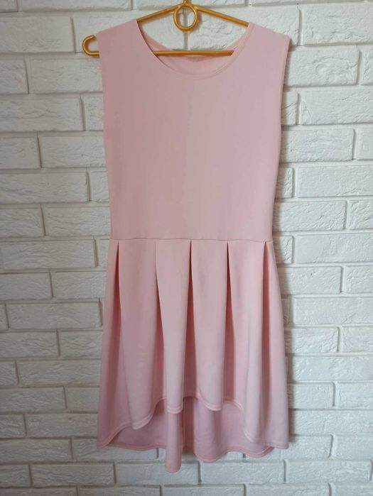 Asymetryczna sukienka pudrowy róż