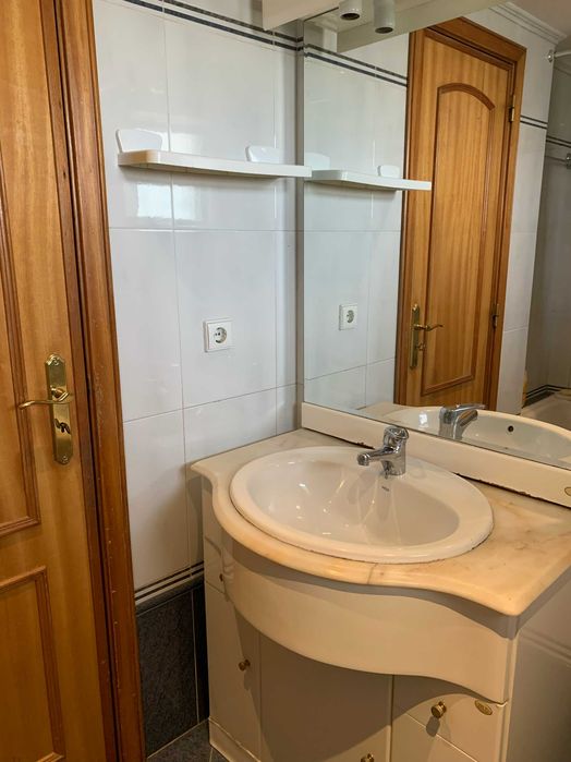 Quartos para Arrendar no Monte Abraão