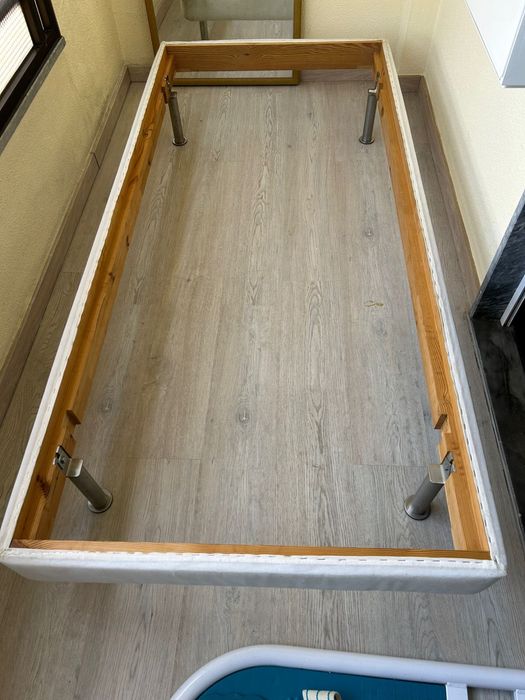 Estrutura de cama.