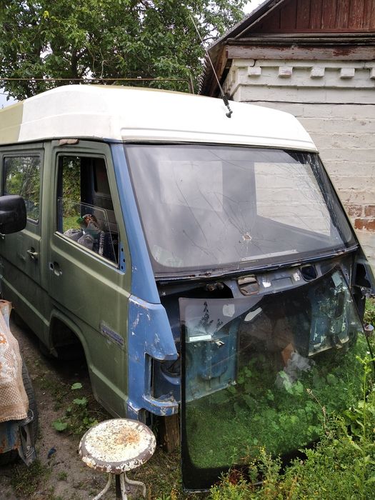 Mercedes mb100 кузов