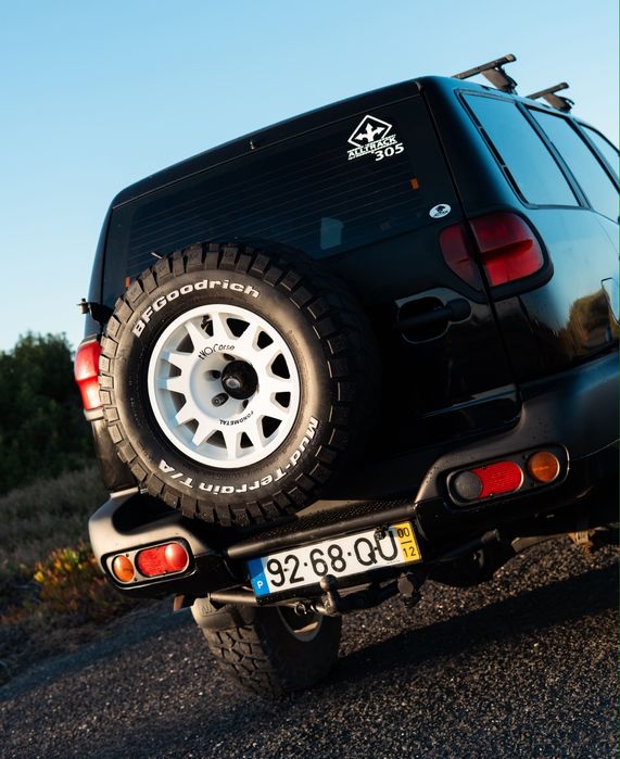 Vendo Nissan Terrano II