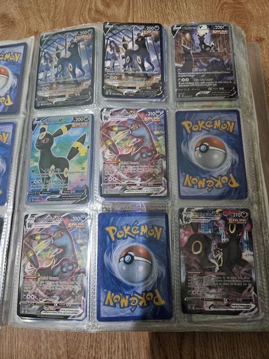 Cerca de 900 cartas de pokemon