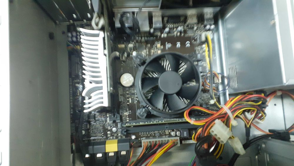 ASUS Desktop Computer432528566183546881