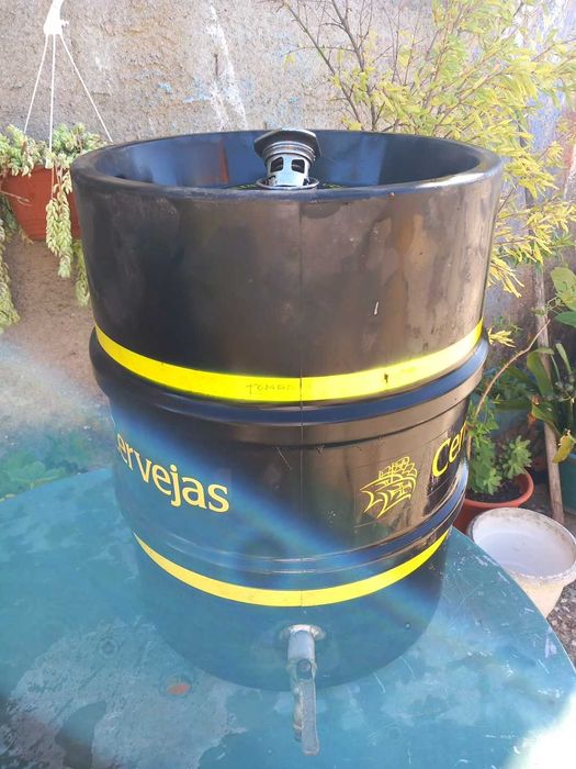 Barril 50 litros com torneira