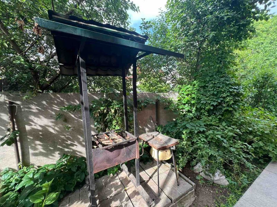 Продам будинок р-н Корея