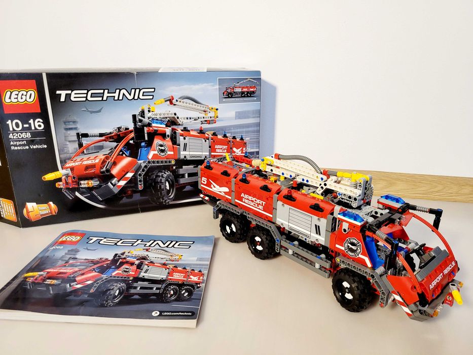 LEGO technics 42068 pojazd straży  pożarnej