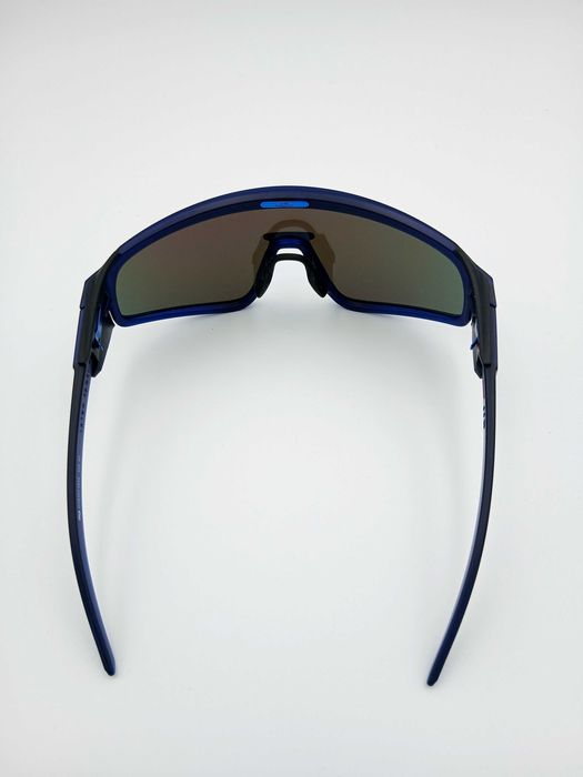 Okulary przeciwsłoneczne Oakley Latch Panel Matte Trans Navy