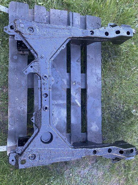 Передняя  балка подрамник Mercedes w168 A140 A160 A170 А класс