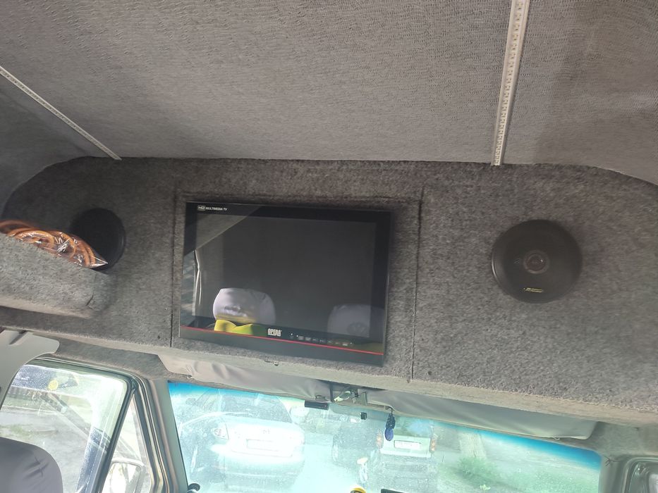 Лт35 2.8 ТД  груз.пасажір 8 + 1   .3.5  тон. Самий простий  без єлектр