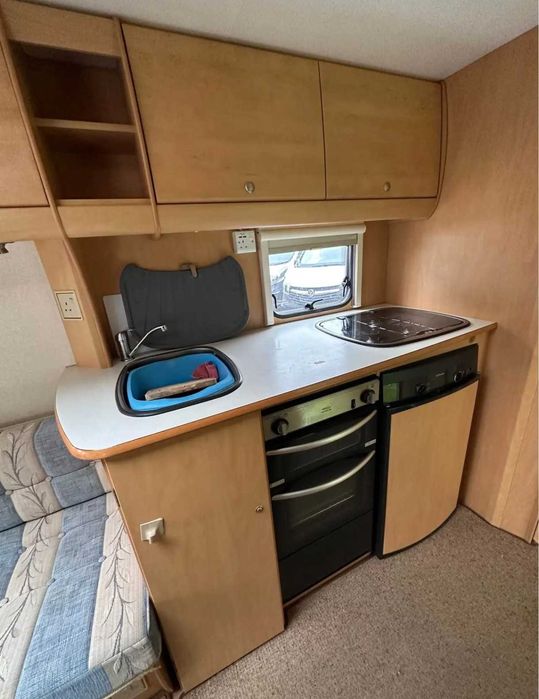 Bailey Pageant Series 6 Monarch + Toldo Insuflável – Equipada