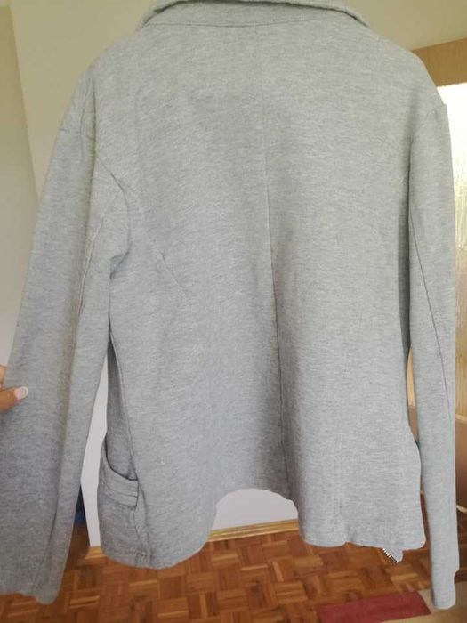 Szara bluza zapinana, M