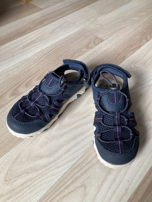 sandałki sandały trekkingowe crocs klapki basenowe