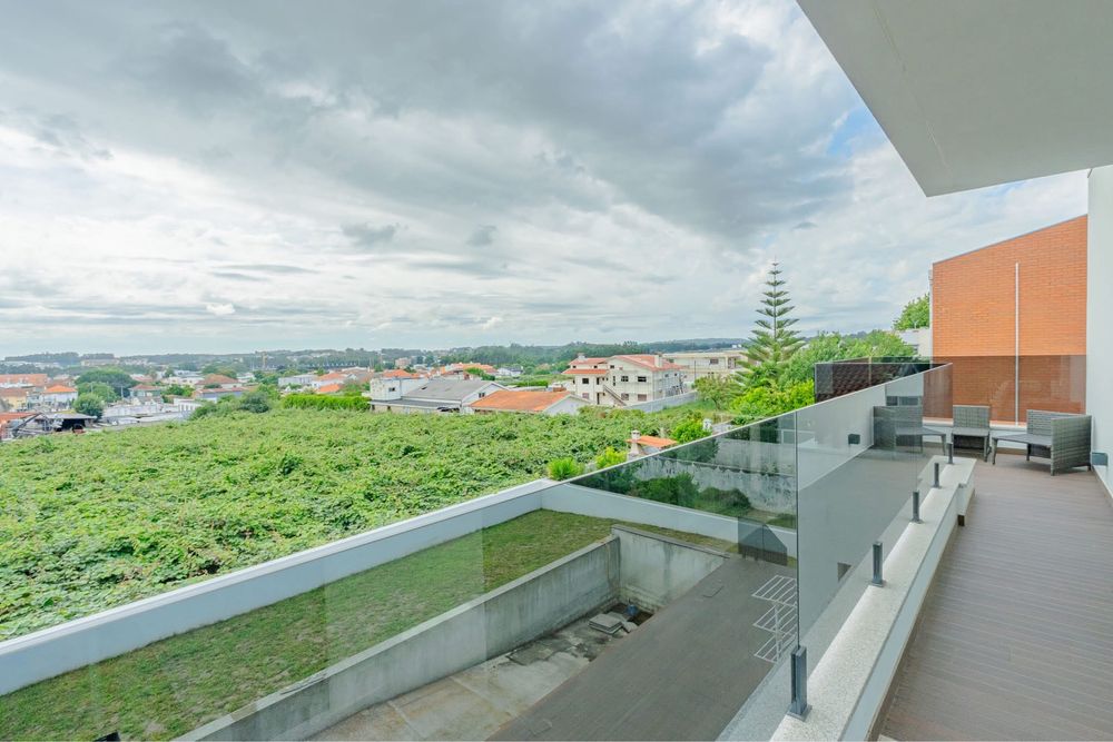 Moradia T3+1 luxo a venda na Maia