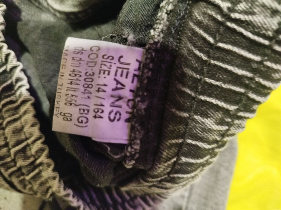 Широкі джинси для дівчаток