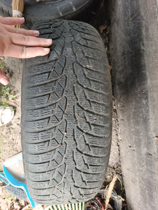 продам запаску 5/100  ЦО 60 R15