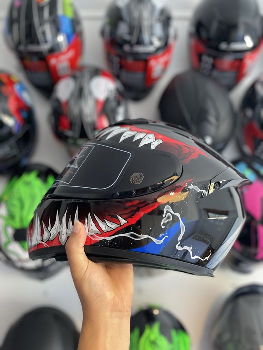 Capacete Jockey novo.