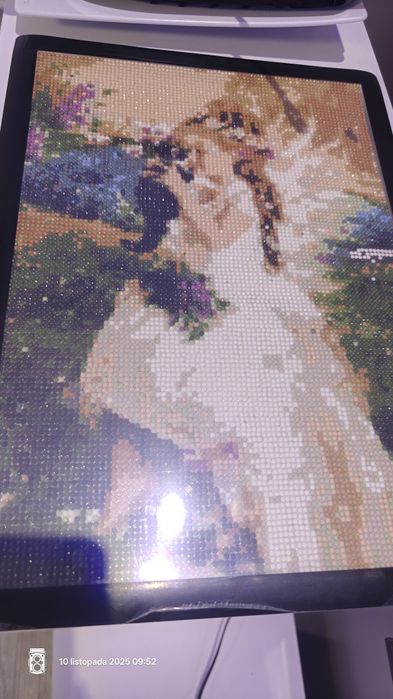 Haft z diamencikow  (dziewczynka)